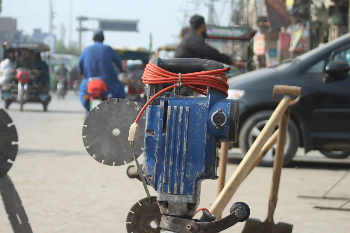 Cắt sàn, cắt đường bê tông